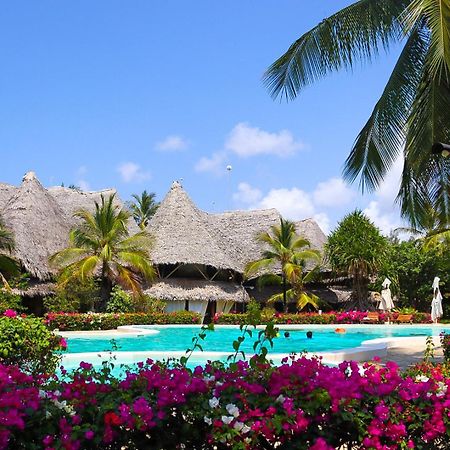 Beach Front Malindi Harbor Key Hotel Exterior photo